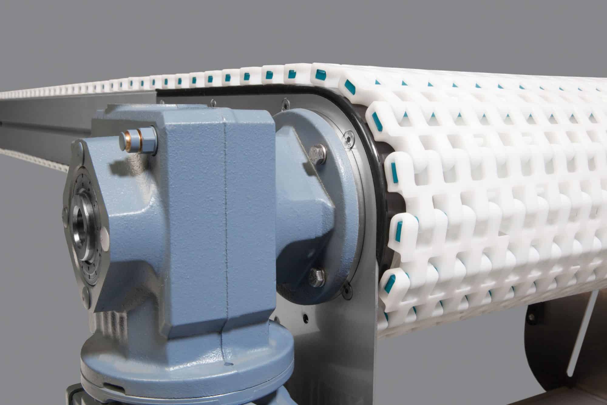 Detailed photo of our EMBS chain conveyors. You can see the ending of the conveyor.